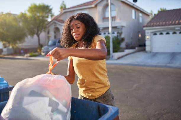 Household Junk Removal in Azalea Park, FL